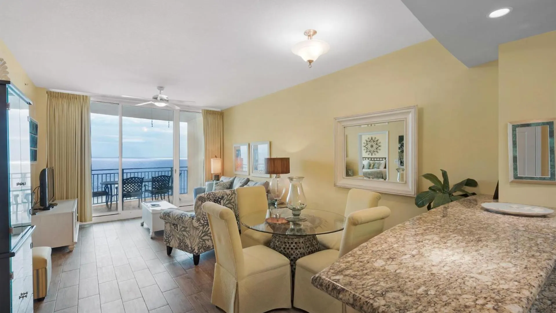 Aqua Resort 706 Panama City Beach 0*,  United States