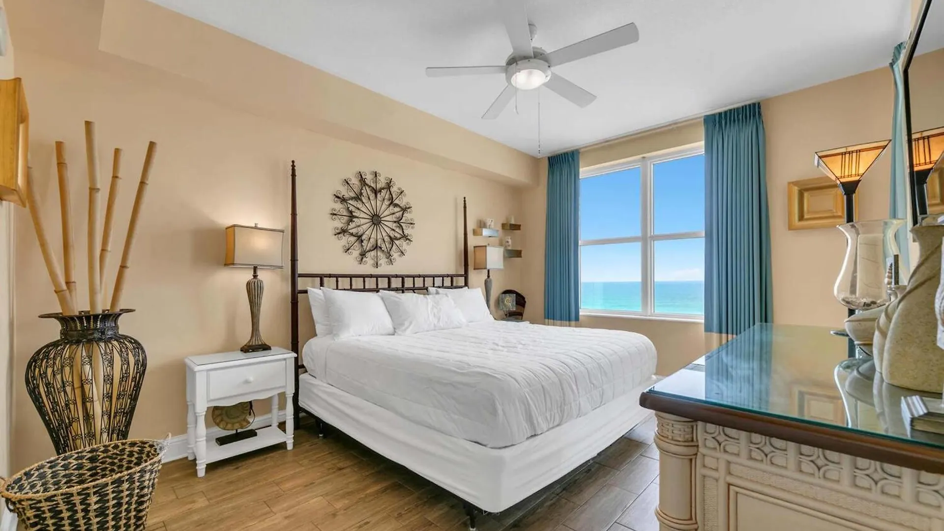 Aqua Resort 706 Panama City Beach United States